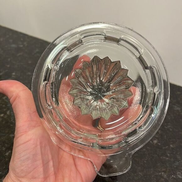 Vintage Glass Juicer - Picture 3 of 3